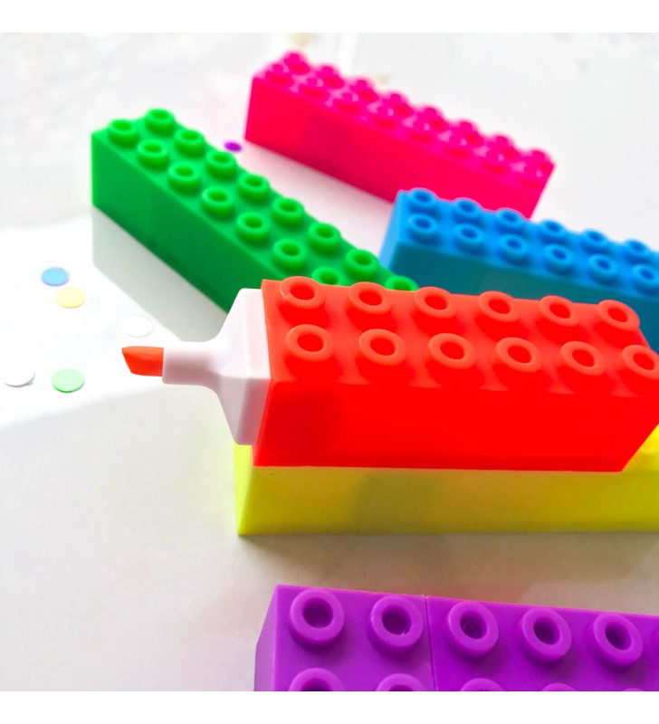 Разноцветные маркеры "Лего"