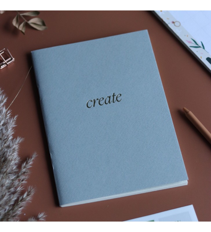Блокнот в крапку "Create" 